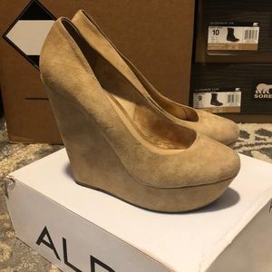 Aldo wedge. EU size 40. Wore twice.